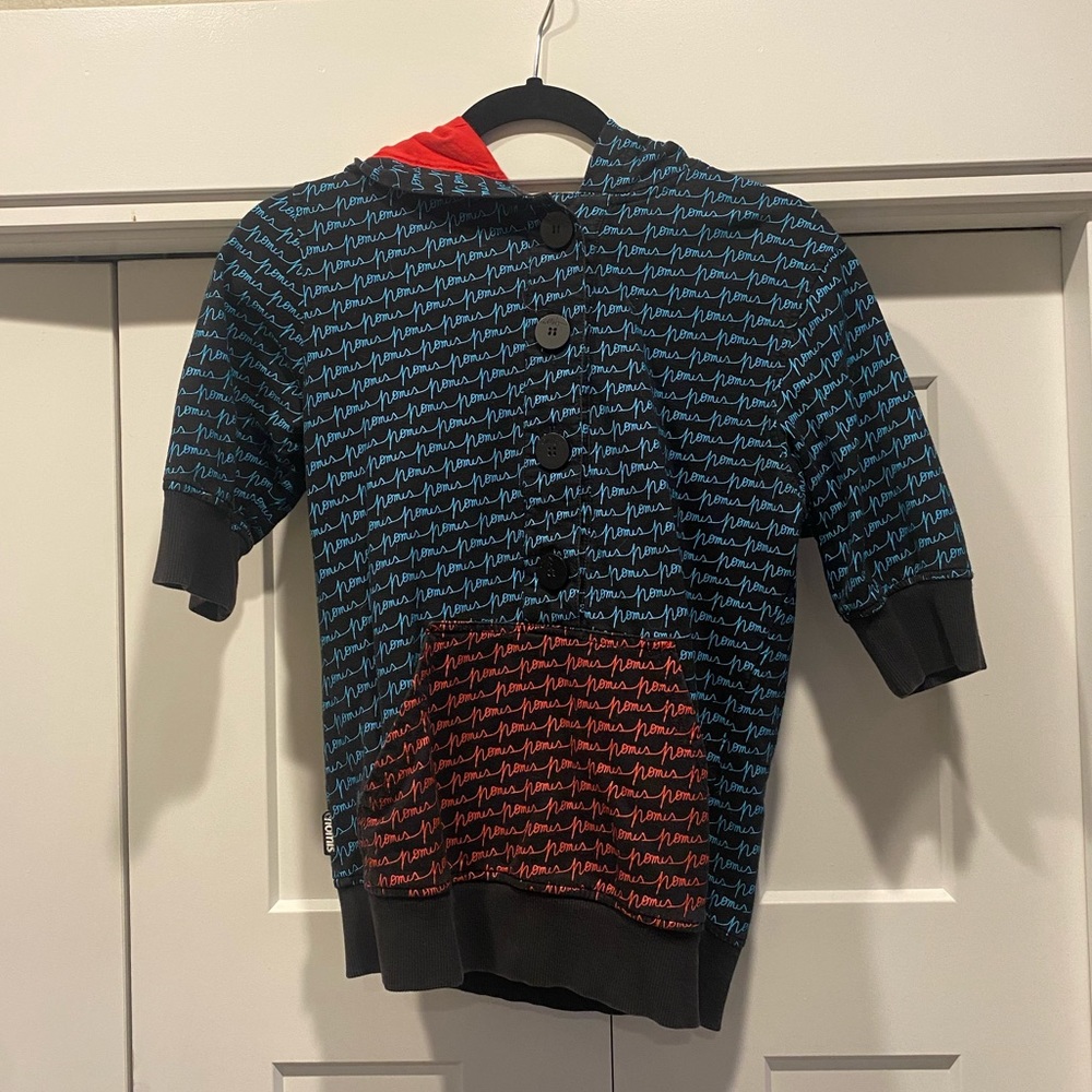 Nomis Short-sleeved Hoodie